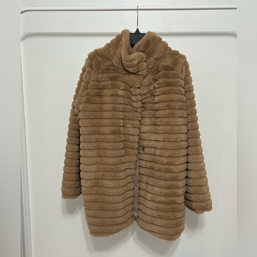Carmen Marc Valvo faux fur coat in tan color